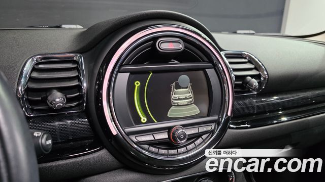 MINI Cooper Clubman Standard 2nd 2017 — фото 19