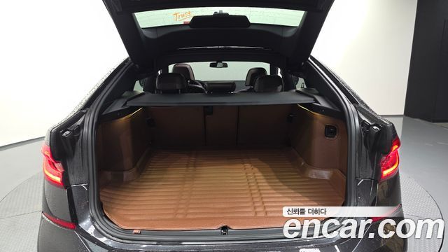BMW 6 Series GT (G32) 620d xDrive M Sport 2020 — фото 20