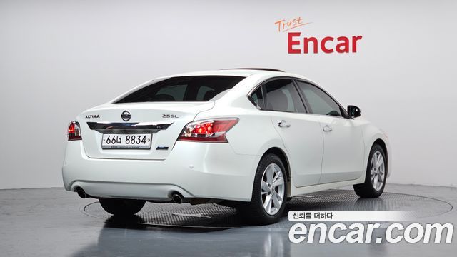 Nissan Altima 2.5 L33 2014 — фото 2