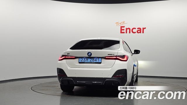 BMW i4 eDrive40 M Sports 2022 — фото 4