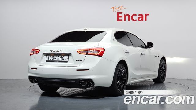Maserati Ghibli 3.0 Diesel GranLusso 3rd 2019 — фото 2