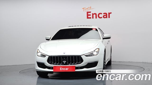 Maserati Ghibli 3.0 Diesel GranLusso 3rd 2019 — фото 3