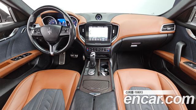Maserati Ghibli 3.0 Diesel GranLusso 3rd 2019 — фото 7