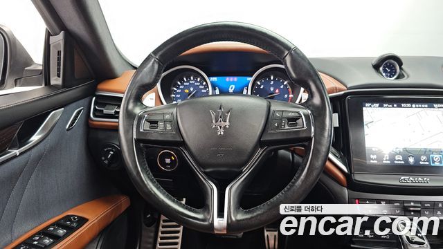 Maserati Ghibli 3.0 Diesel GranLusso 3rd 2019 — фото 16