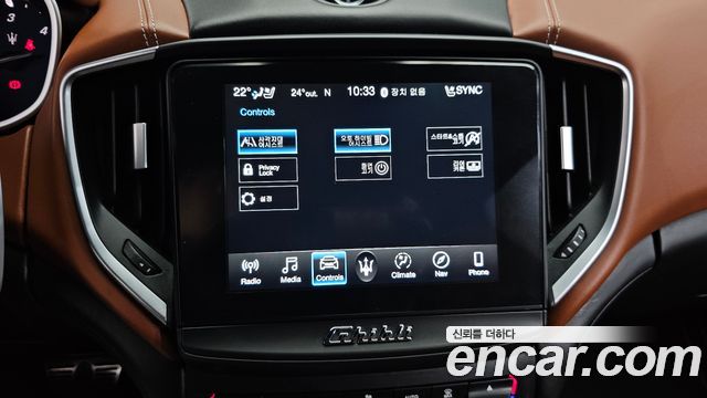 Maserati Ghibli 3.0 Diesel GranLusso 3rd 2019 — фото 19