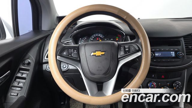 Chevrolet Trax 1.4 LT Deluxe 2017 — фото 13