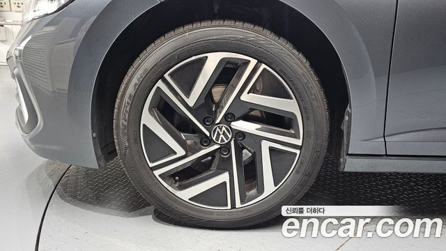 Volkswagen Jetta (VII) 1.5 TSI Prestige 2023 — фото 5