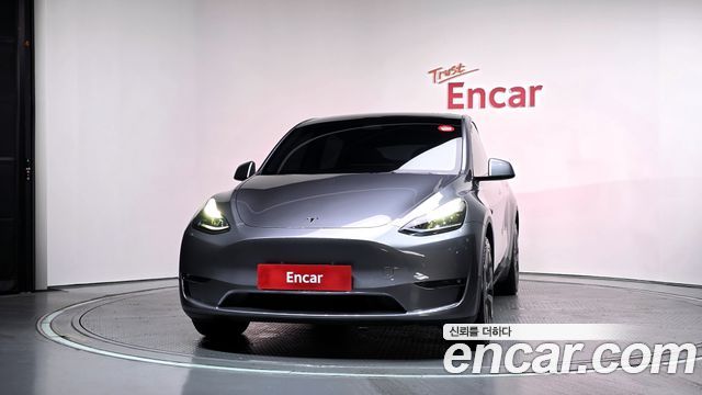 Tesla Model Y Long Range AWD 2024 — фото 3