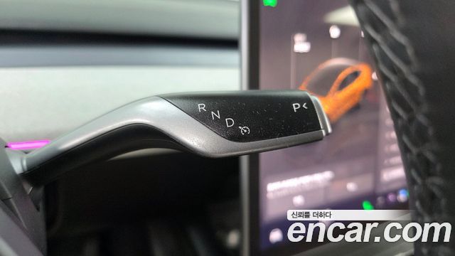 Tesla Model Y Long Range AWD 2024 — фото 9