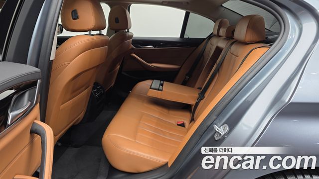 BMW 5 Series (G30) 520i Luxury 2018 — фото 12