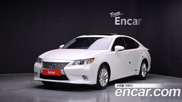 Lexus ES300h Executive XV60