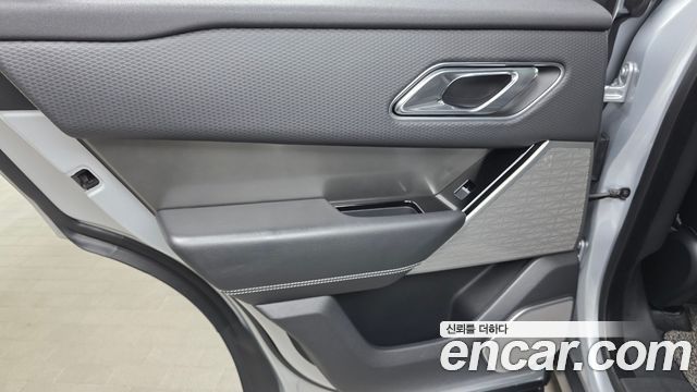 Land Rover Range Rover Velar 2.0 D240 SE 2018 — фото 25