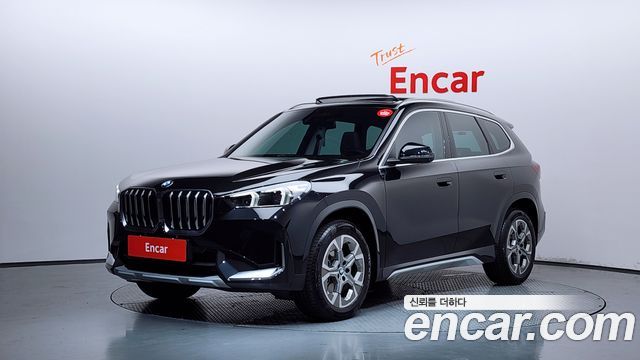 BMW X1 (U11) xDrive 20i xLine 2025 — фото 1