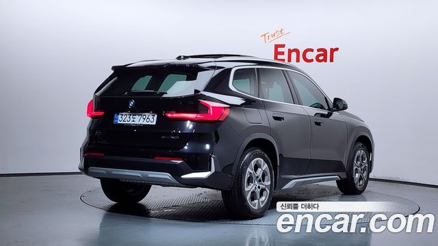 BMW X1 (U11) xDrive 20i xLine 2025 — фото 2