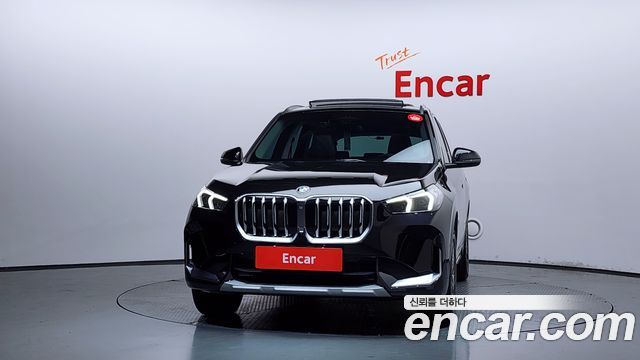 BMW X1 (U11) xDrive 20i xLine 2025 — фото 3