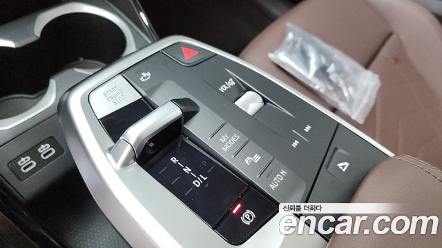 BMW X1 (U11) xDrive 20i xLine 2025 — фото 9