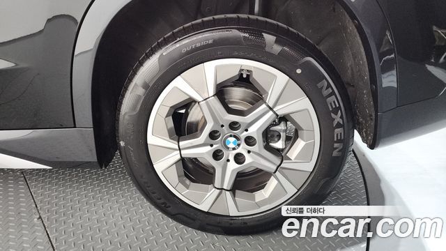 BMW X1 (U11) xDrive 20i xLine 2025 — фото 21