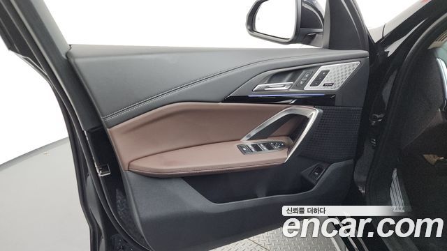 BMW X1 (U11) xDrive 20i xLine 2025 — фото 24