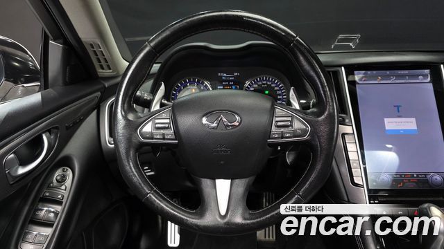 Infiniti Q50 3.5 Hybrid Essence 2016 — фото 8