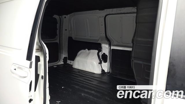 Hyundai Staria Cargo 3-Seater Smart 2022 — фото 12