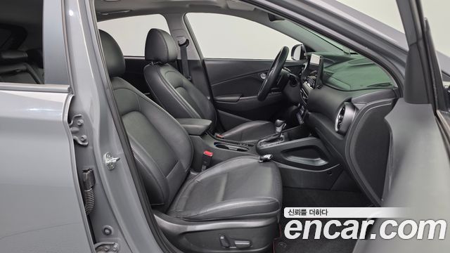 Hyundai Kona Gasoline 2.0 2WD Inspiration 2021 — фото 11