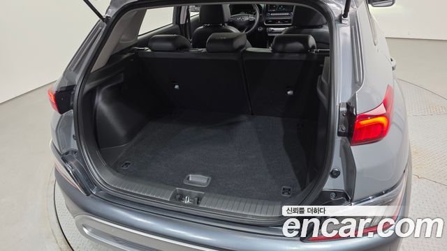 Hyundai Kona Gasoline 2.0 2WD Inspiration 2021 — фото 20