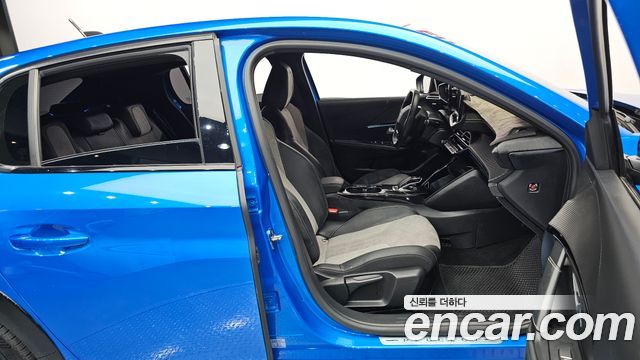 Peugeot e-208 (II) GT Line 2021 — фото 32