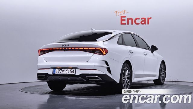 Kia K5 (III) 2.0 Noblesse 2022 — фото 2