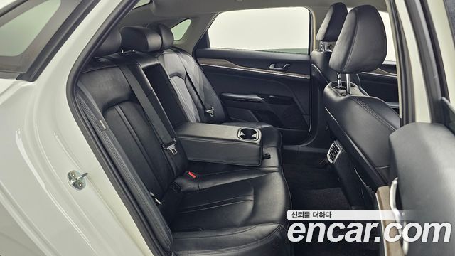 Kia K5 (III) 2.0 Noblesse 2022 — фото 12