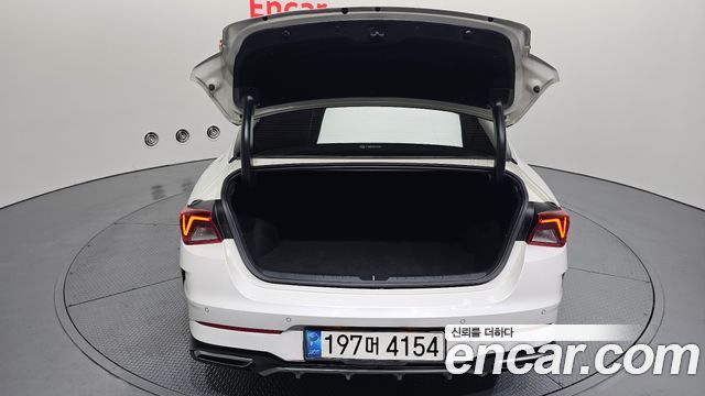 Kia K5 (III) 2.0 Noblesse 2022 — фото 20