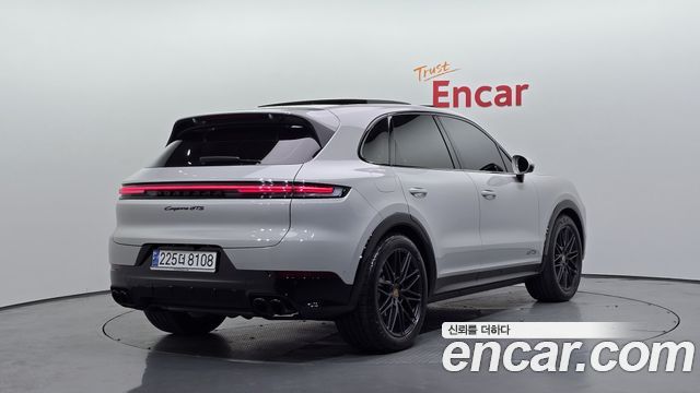 Porsche Cayenne (PO536) 4.0 GTS 2025 — фото 2
