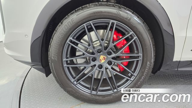Porsche Cayenne (PO536) 4.0 GTS 2025 — фото 5
