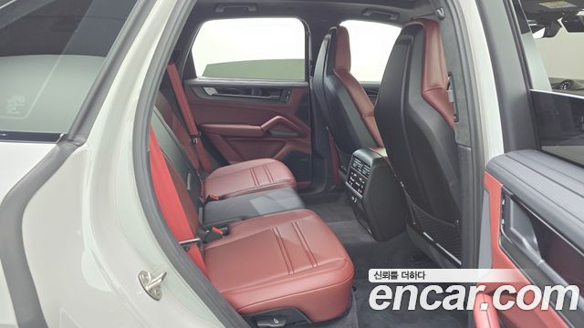 Porsche Cayenne (PO536) 4.0 GTS 2025 — фото 11