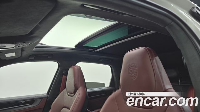 Porsche Cayenne (PO536) 4.0 GTS 2025 — фото 16
