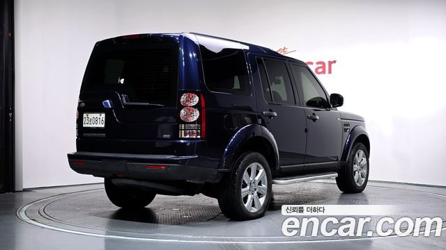 Land Rover Discovery 4 3.0 SDV6 SE 2016 — фото 2