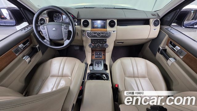 Land Rover Discovery 4 3.0 SDV6 SE 2016 — фото 7
