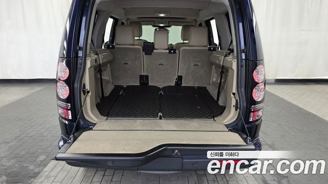 Land Rover Discovery 4 3.0 SDV6 SE 2016 — фото 22