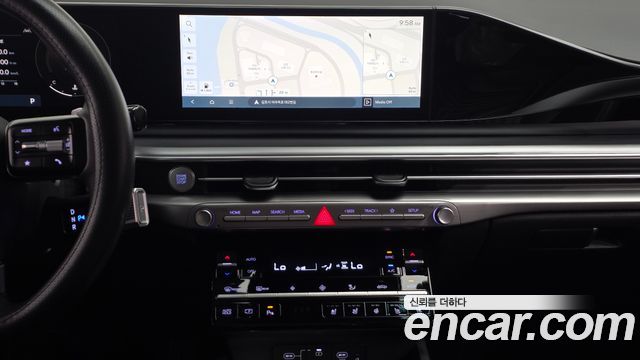 Hyundai Grandeur (GN7) 2,5 Gasoline 2WD Exclusive 2023 — фото 13