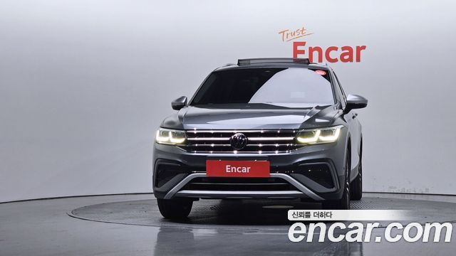 Volkswagen Tiguan Allspace 2.0 TSI Prestige 2023 — фото 3