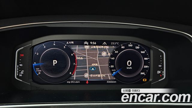 Volkswagen Tiguan Allspace 2.0 TSI Prestige 2023 — фото 8
