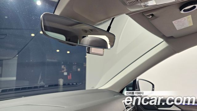 Volkswagen Tiguan Allspace 2.0 TSI Prestige 2023 — фото 30