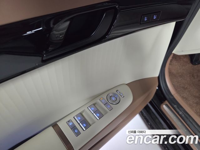 Hyundai Grandeur (GN7) 3,5 Gasoline 4WD Calligraphy 2025 — фото 10