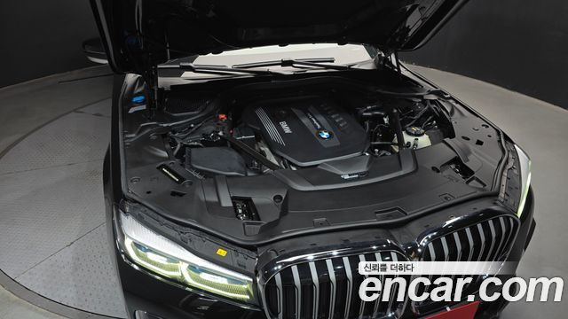 BMW 7 Series (G11) 730d xDrive M Sport 2020 — фото 6