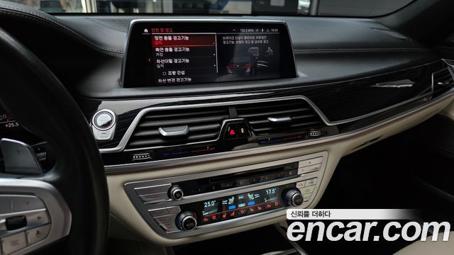 BMW 7 Series (G11) 730d xDrive M Sport 2020 — фото 14