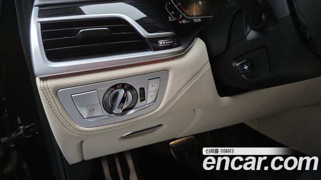 BMW 7 Series (G11) 730d xDrive M Sport 2020 — фото 17