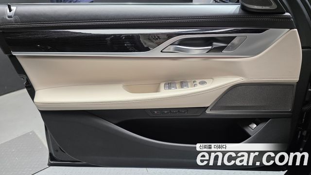BMW 7 Series (G11) 730d xDrive M Sport 2020 — фото 24