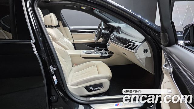 BMW 7 Series (G11) 730d xDrive M Sport 2020 — фото 26