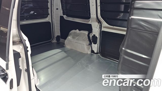Hyundai Staria L3.5 Cargo 3-Seater Modern 2025 — фото 12