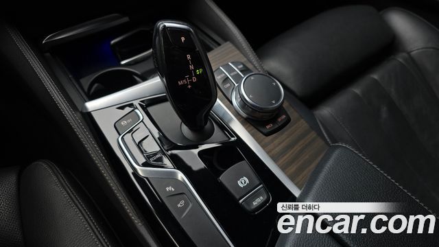 BMW 5 Series (G30) 520d M Sport Package Plus 2017 — фото 9