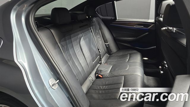 BMW 5 Series (G30) 520d M Sport Package Plus 2017 — фото 11